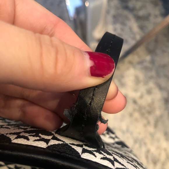 KATE SPADE Penn Place Black/White tote - Picture 12 of 13